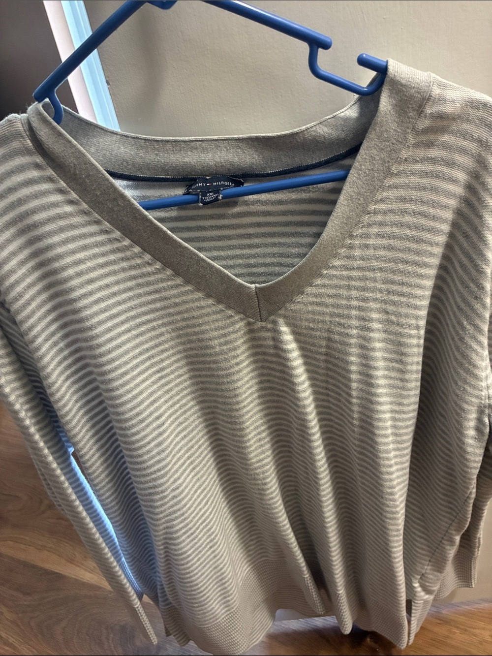 Tommy Hilfiger Women's V-Neck Striped Sweater - Beige & Light Gray